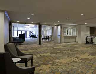 Sảnh chờ 2 Delta Hotels by Marriott Winnipeg