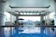 Swimming Pool The Peninsula Hong Kong