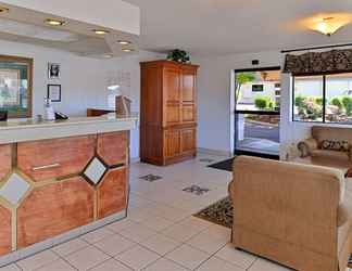 Lobby 2 Quality Inn Klamath Falls - Crater Lake Gateway