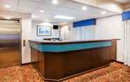 Lobi 4 Days Inn by Wyndham Seattle Aurora