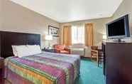 Phòng ngủ 7 Days Inn by Wyndham Seattle Aurora