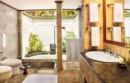 In-room Bathroom 6 The Oberoi Beach Resort, Bali