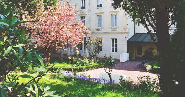 Exterior Best Western Hotel de France Angleterre et Champla