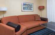 Common Space 5 Fairfield Inn & Suites Galesburg