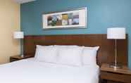 Bedroom 3 Fairfield Inn & Suites Galesburg