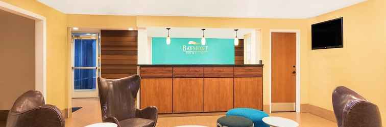 Lobby Baymont by Wyndham Savannah Midtown