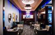 Bar, Kafe, dan Lounge 7 The Platinum Hotel