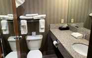 In-room Bathroom 7 Ramada by Wyndham Waupaca