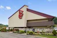 Bangunan Red Roof Inn Charleston West - Hurricane, WV