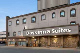 Bên ngoài 4 Days Inn & Suites by Wyndham Sault Ste. Marie ON