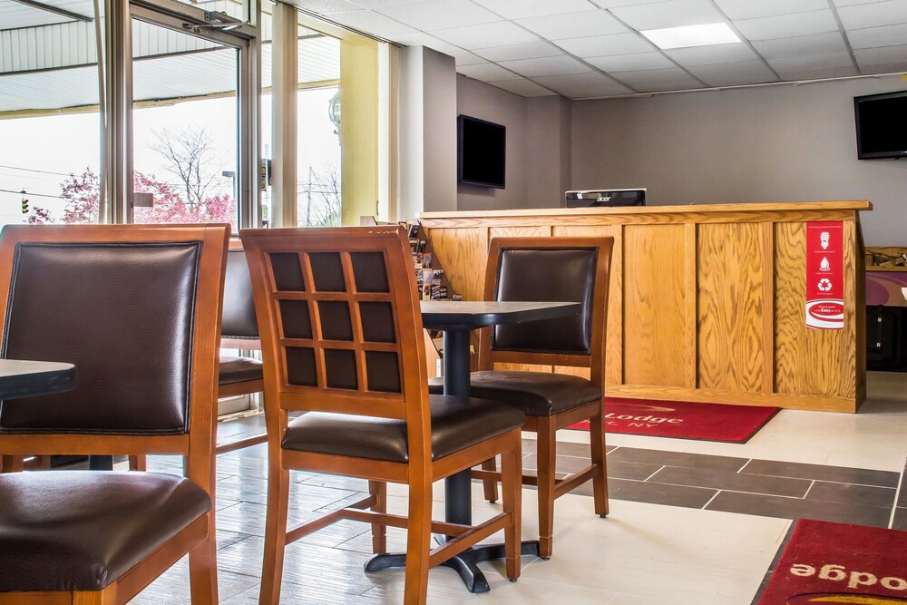 Sảnh chờ 5 Econo Lodge Brockport