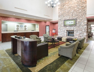 Lobby 2 Comfort Suites Parkersburg South