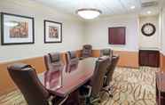 Functional Hall 5 Comfort Suites Parkersburg South