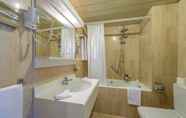 Toilet Kamar 4 Hotel Century