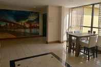 Lobby La Quinta Inn & Suites by Wyndham Armonk Westchester