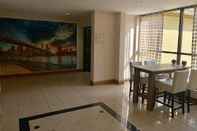 Lobby La Quinta Inn & Suites by Wyndham Armonk Westchester