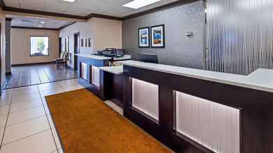 Lobi 4 Best Western Greenville Airport Inn