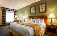 Bedroom 5 Clarion Inn & Suites