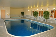 Swimming Pool Fairfield Inn & Suites by Marriott Spearfish