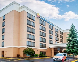 ภายนอกอาคาร 4 Comfort Inn & Suites Watertown - 1000 Islands