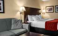 Phòng ngủ 4 Comfort Inn & Suites Watertown - 1000 Islands