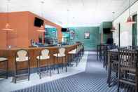 Bar, Cafe and Lounge Best Western Plus Clarks Summit Scranton