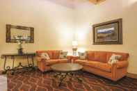 Common Space La Quinta Inn & Suites by Wyndham Silverthorne - Summit Co