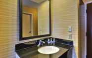 In-room Bathroom 7 Fairfield Inn By Marriott Ann Arbor