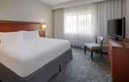 Kamar Tidur 3 Courtyard by Marriott Addison Midway