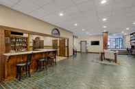 Bar, Cafe and Lounge Best Western Plus Wooster Hotel & Conference Center