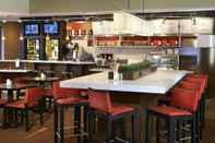 Bar, Cafe and Lounge Courtyard by Marriott Detroit Troy