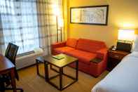 Common Space Courtyard by Marriott Springfield Downtown