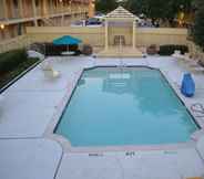 Swimming Pool 6 Magnuson Hotel Texarkana