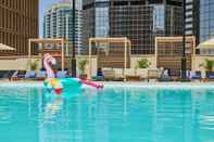 Swimming Pool Sheraton Denver Downtown Hotel