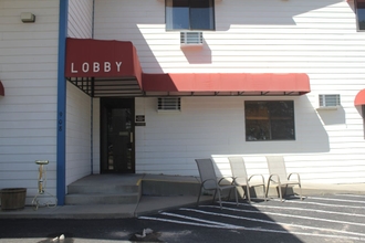 Exterior 4 Rodeway Inn Near Mt. Rushmore Memorial