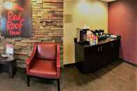 Lobby Red Roof Inn Allentown Airport