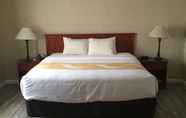 Bedroom 4 Quality Inn & Suites Albuquerque Downtown - University