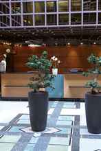 Lobby 4 Linder Hotel Dusseldorf Airport, part of JdV by Hyatt