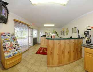 Lobby 2 Econo Lodge Summerville