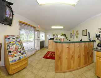 Lobby 2 Econo Lodge Summerville