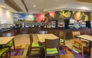 Restaurant 5 Fairfield Inn & Suites Jackson