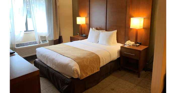 Kamar Tidur Townhouse Buffalo International Airport