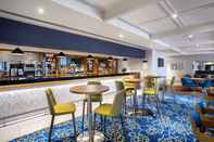 Bar, Cafe and Lounge Leonardo Hotel - Formerly Jurys Inn and Conference Venue Aberdeen Airport