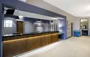 Lobby 4 Leonardo Hotel - Formerly Jurys Inn and Conference Venue Aberdeen Airport