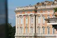 ภายนอกอาคาร Hotel Royal Caserta