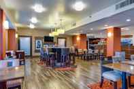 Bar, Cafe and Lounge Hampton Inn Johnson City