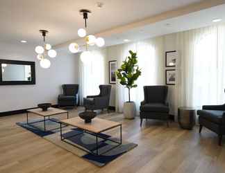 Lobby 2 La Quinta Inn & Suites by Wyndham Santa Cruz