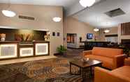 Lobi 3 Best Western Maple City Inn