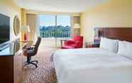 Kamar Tidur 3 Warner Center Marriott Woodland Hills