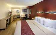 Bilik Tidur 5 Red Roof Inn Louisville East - Hurstbourne